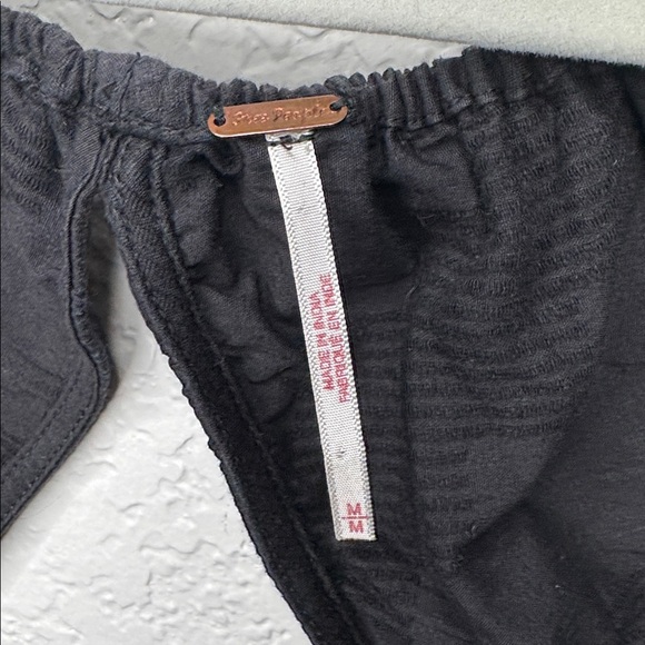 Free People Off the Shoulder Puff Sleeve Keyhole Button & Tie Back Midi Dress - Picture 3 of 7